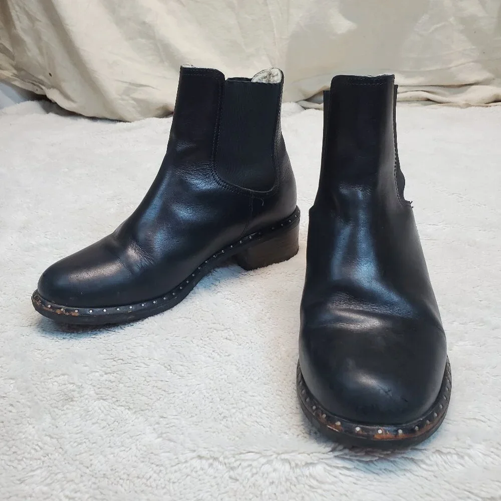 Ugg Black Leather Ankle‎ Boots Women 8 Luxury Classic Biker Gothic Moto Comfy